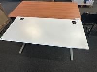 second hand | desk 1500 x 700 - white/grey
