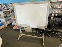 second hand | panasonic electric mobile whiteboard 1400 x 900